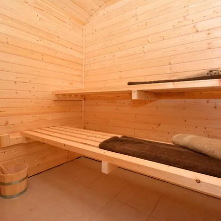 Будинок відпочинку House With A Swimming Pool Basina, Hvar - 8731 Vrbanj